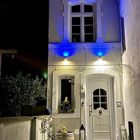 Villa Rheinstein Am Schloss Engers Neuwied Exteriör bild